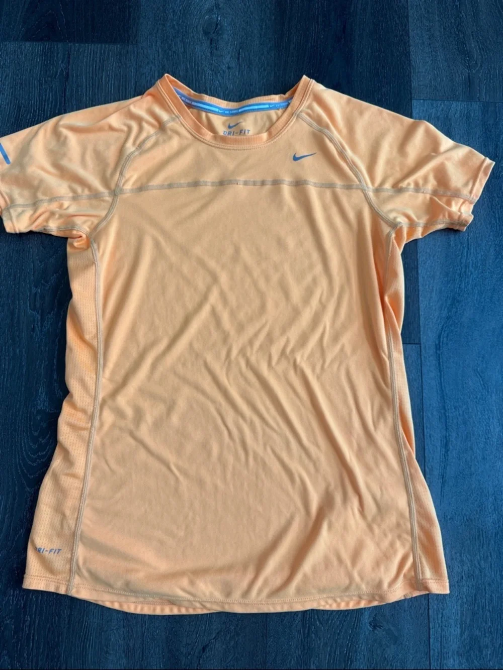 Nike Women's Orange Short Sleeve Dri-FIT Neon Orange Top Size Medium